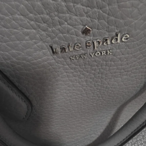 Kate Spade's Pebbled Leather Mulberry Tote/ Crossbody/Shoulder Bag In Grey. - Picture 10 of 16